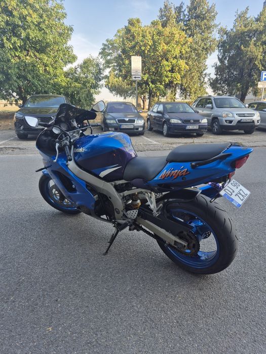 Kawasaki ninja zx9r