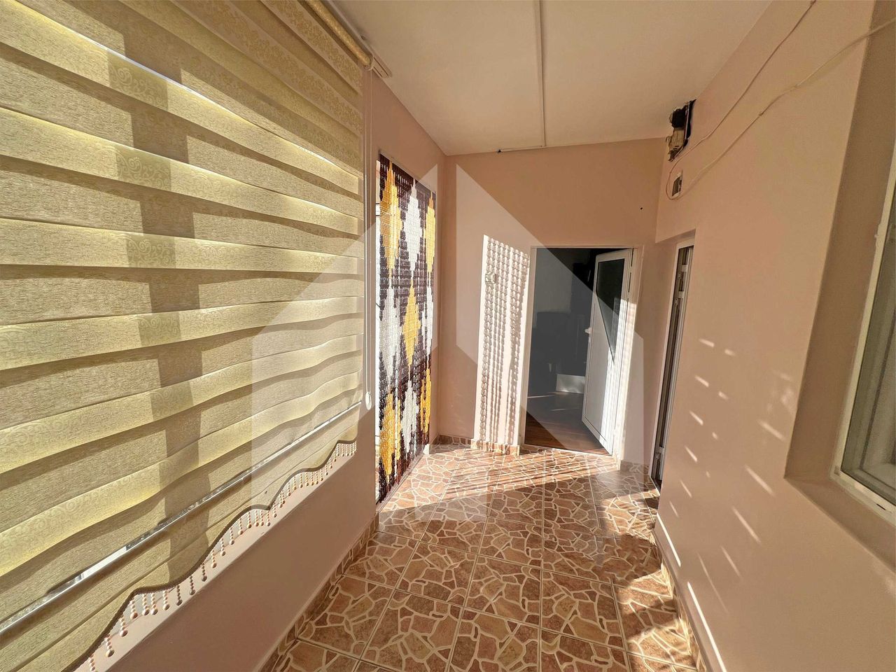 Продава се Къща в Нови пазар - 98 кв.м за 287 €/кв.м - Снимка #19