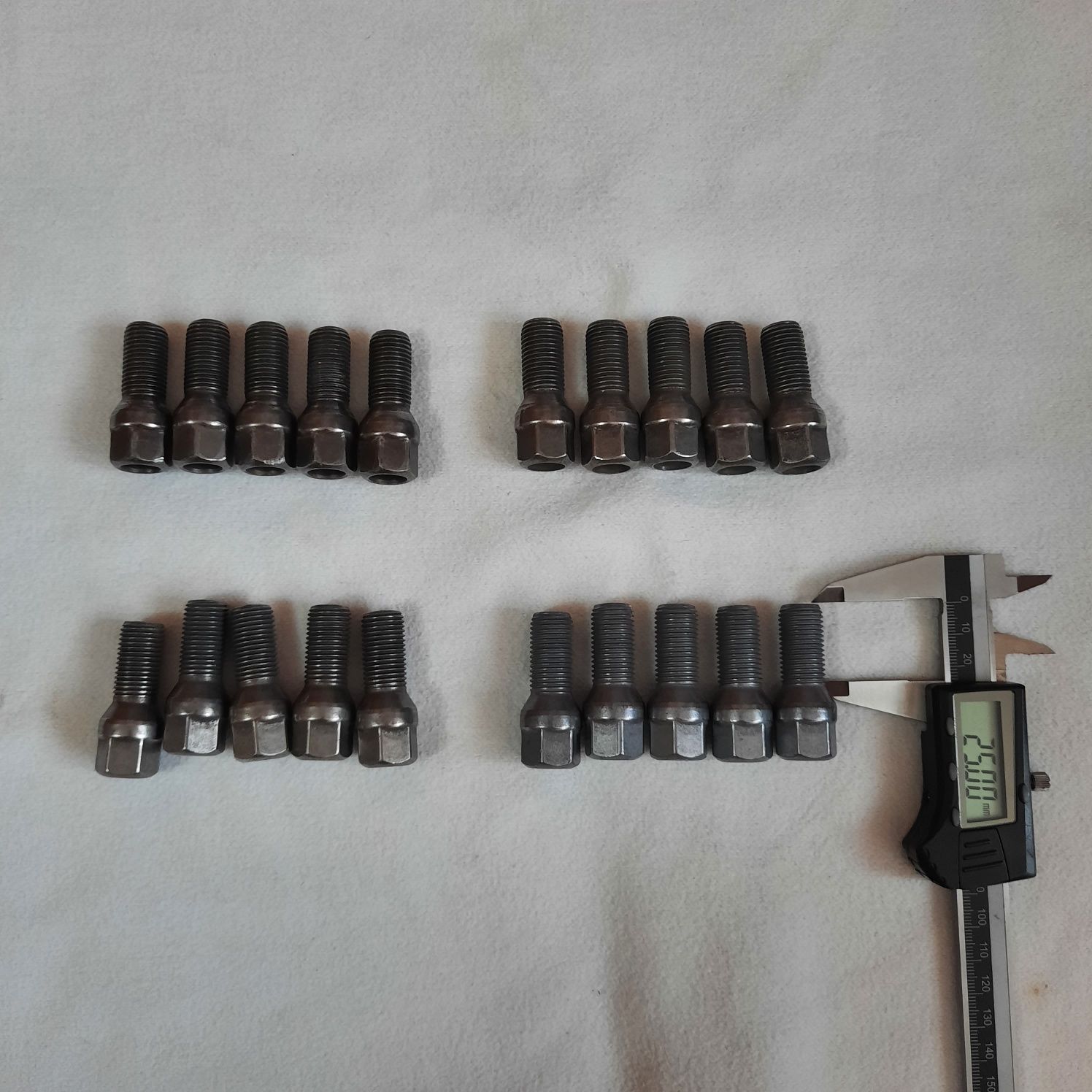 Priza USB si auxiliar megan3,Set prezoane Renault megan 3 si Laguna 3