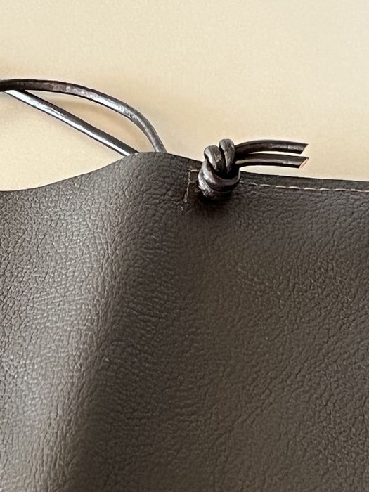 Кожена дамска чанта, ръчна изработка.