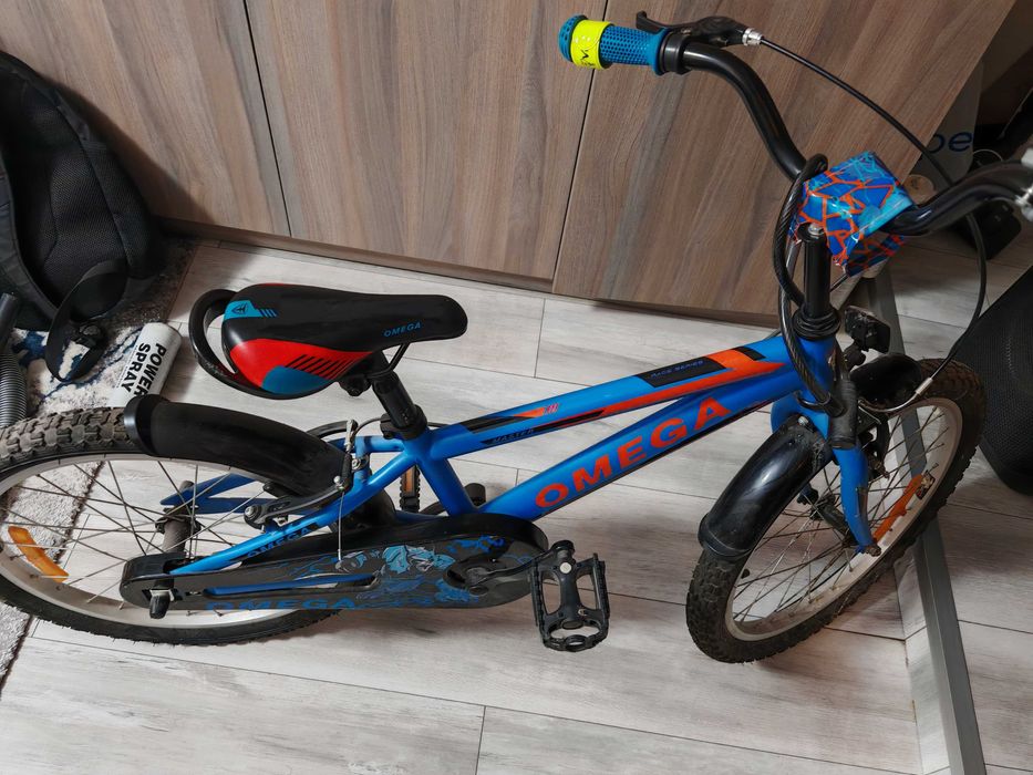 Bicicleta băiat 6-9 ani