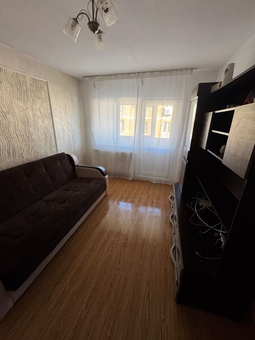 Garsoniera de inchiriat 30 mp liceul sportiv