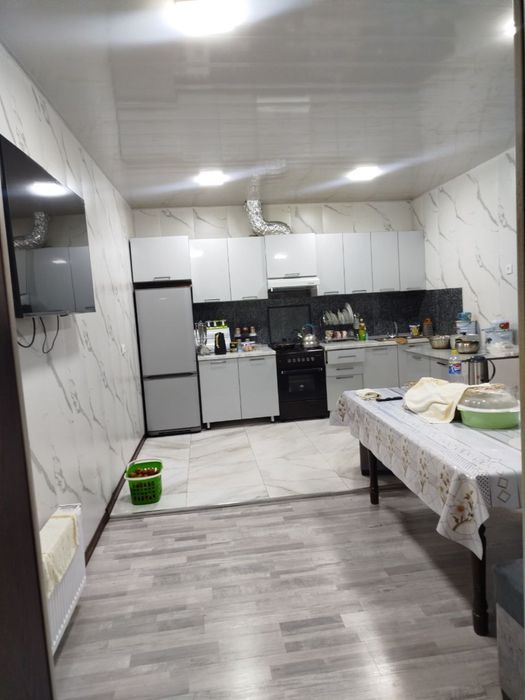 Продаётся дом в городе Ангрен