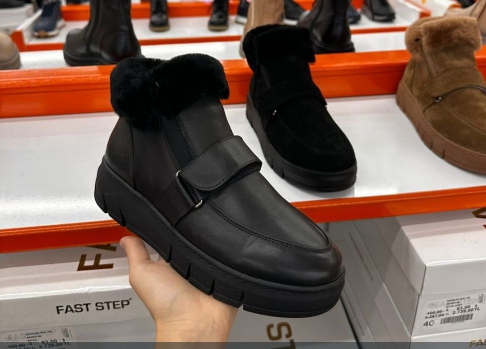 Продам новые кожанные сопоги