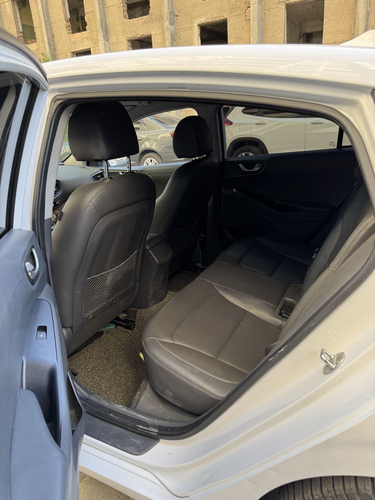 Hyundai ionic electric