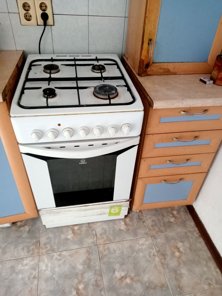 Продам мебель и бытовую технику
