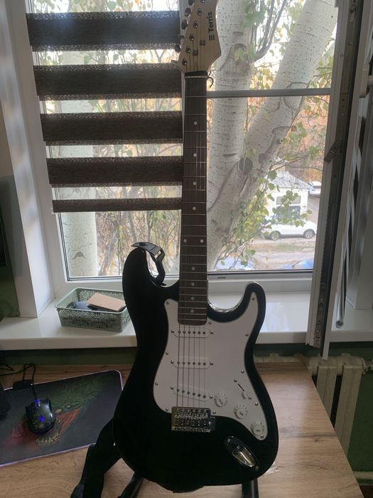 Продам гитару Terris