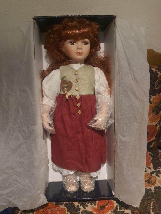 Порцеланова кукла