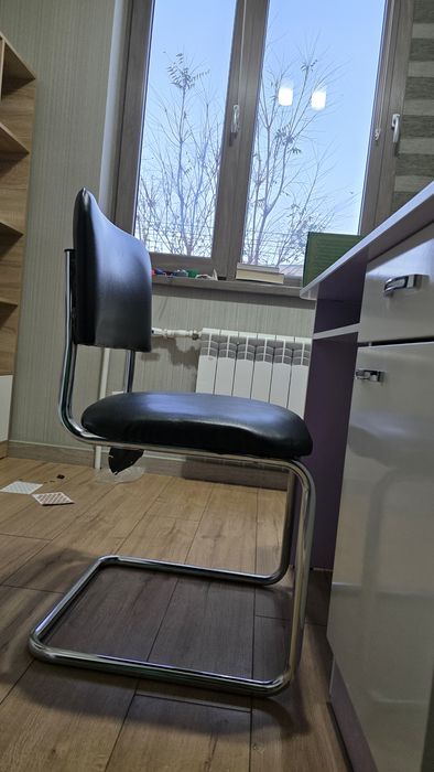 Stol va stul sotiladi, kelishamiz