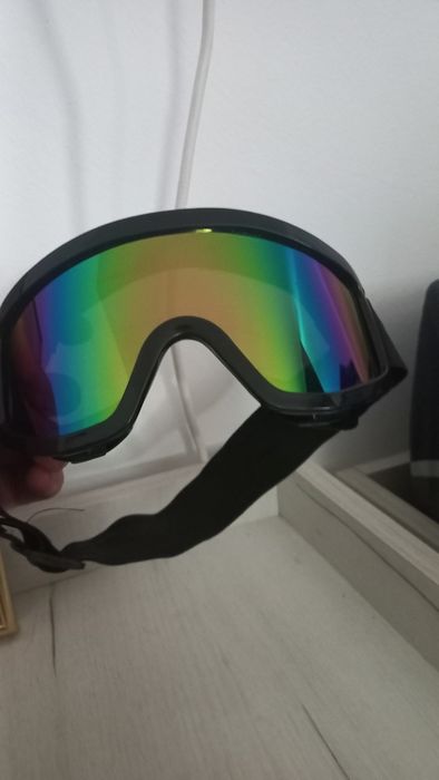 Vând ochelari ski