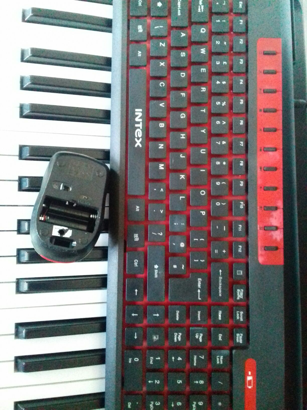 Kit tastatura si mouse wireless