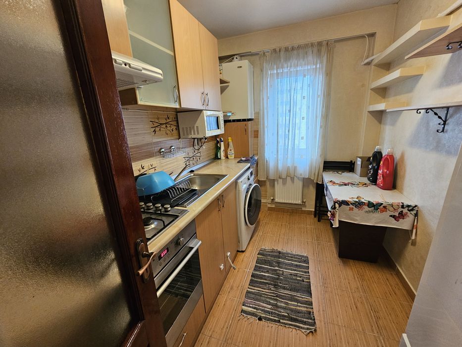 Apartament 2 camere Podu Ros sens giratoriu Otiola 5 minute de Palas