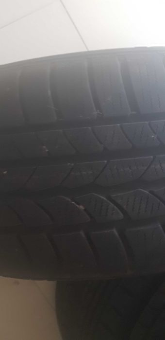 Продава зимни гуми R19