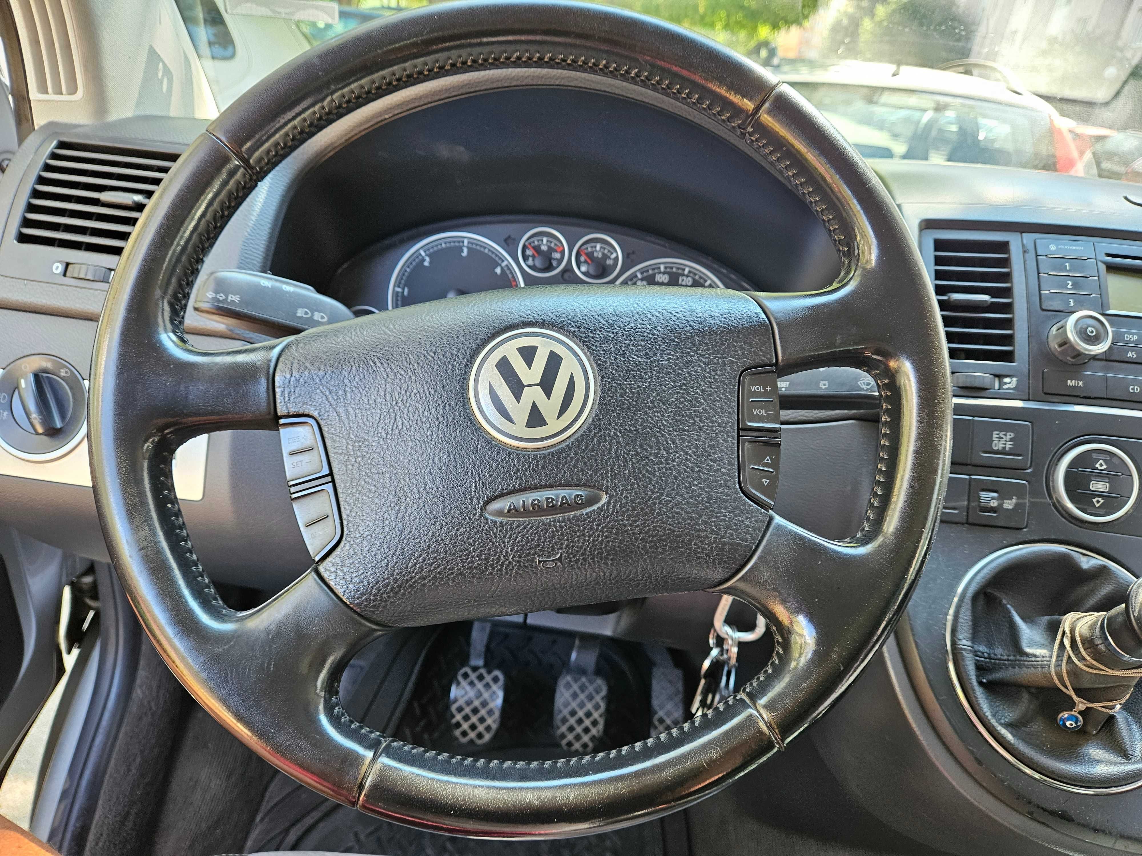 VW Multivan HIGHLINE 4x4
