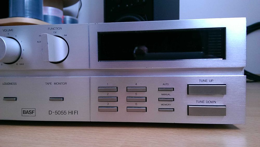 Amplituner / Receiver BASF D-5055