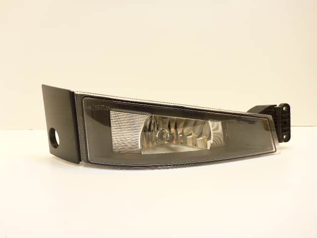 lampa de ceata partea dreapta volvo