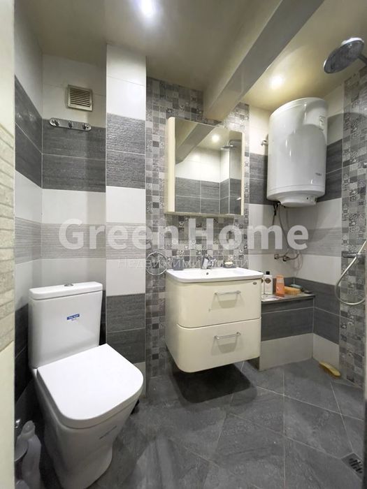 Продава се Тристаен апартамент в Варна, Лятно кино Тракия - 128 кв.м за 1446 €/кв.м - Снимка #3