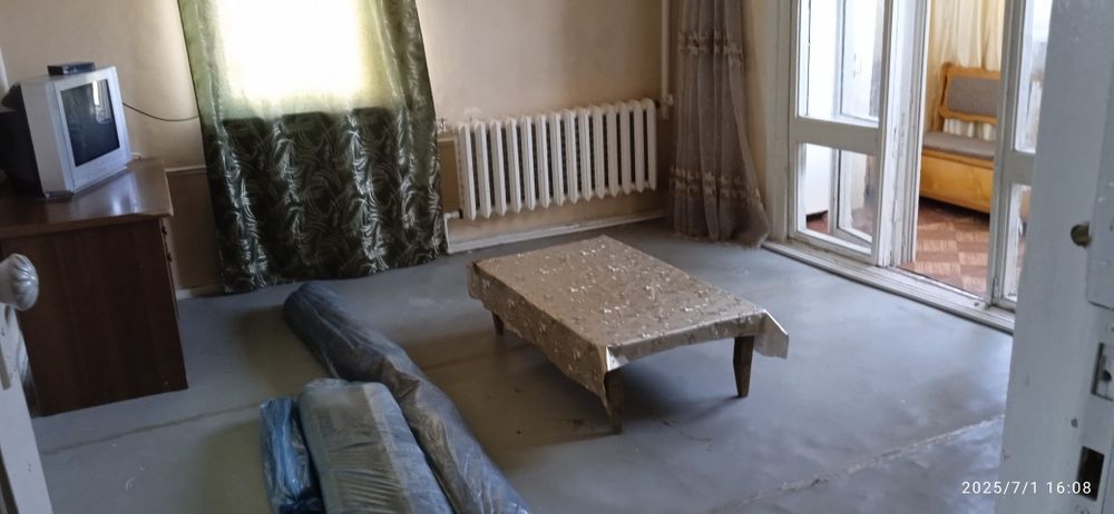 Уй сотилади 1 хонали