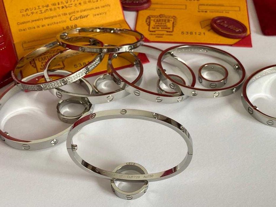 Brățara model slim Cartier LOVE 17 White Gold 750