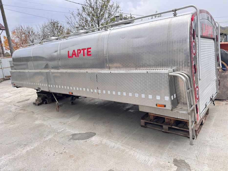 Bazin de inox tip Cisterna cap.12500 de litri