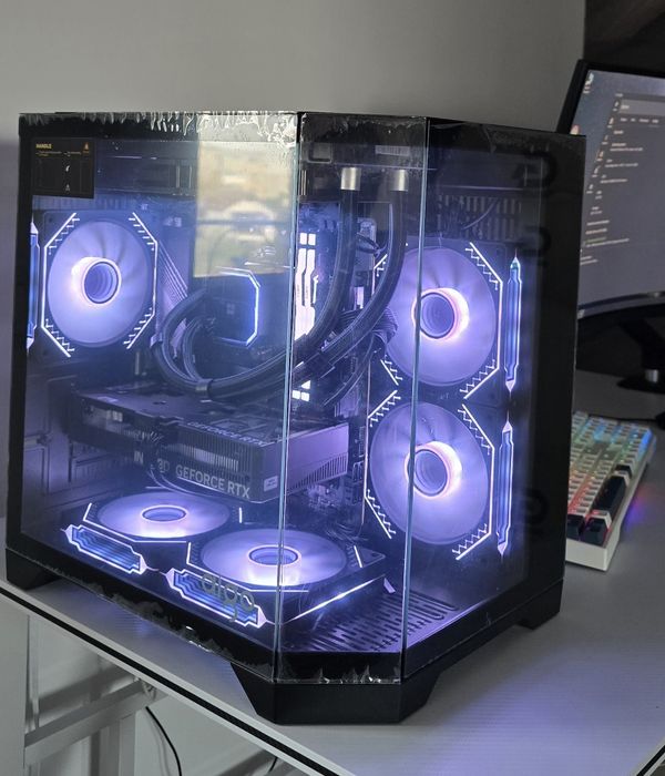 PC Gaming - Ryzen 5 9600x / RTX 5060 / 32GB Ram DDR5