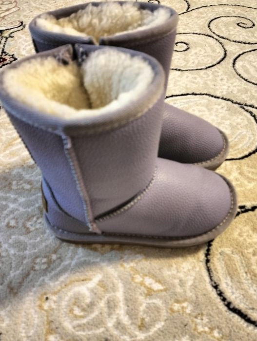 Продам зимнюю обувь