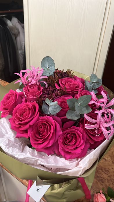 Все по. 5 тыс , есть метповые розы 50, 70, 100 гиук недорого