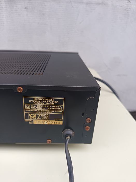 Amplificator stereo pioneer