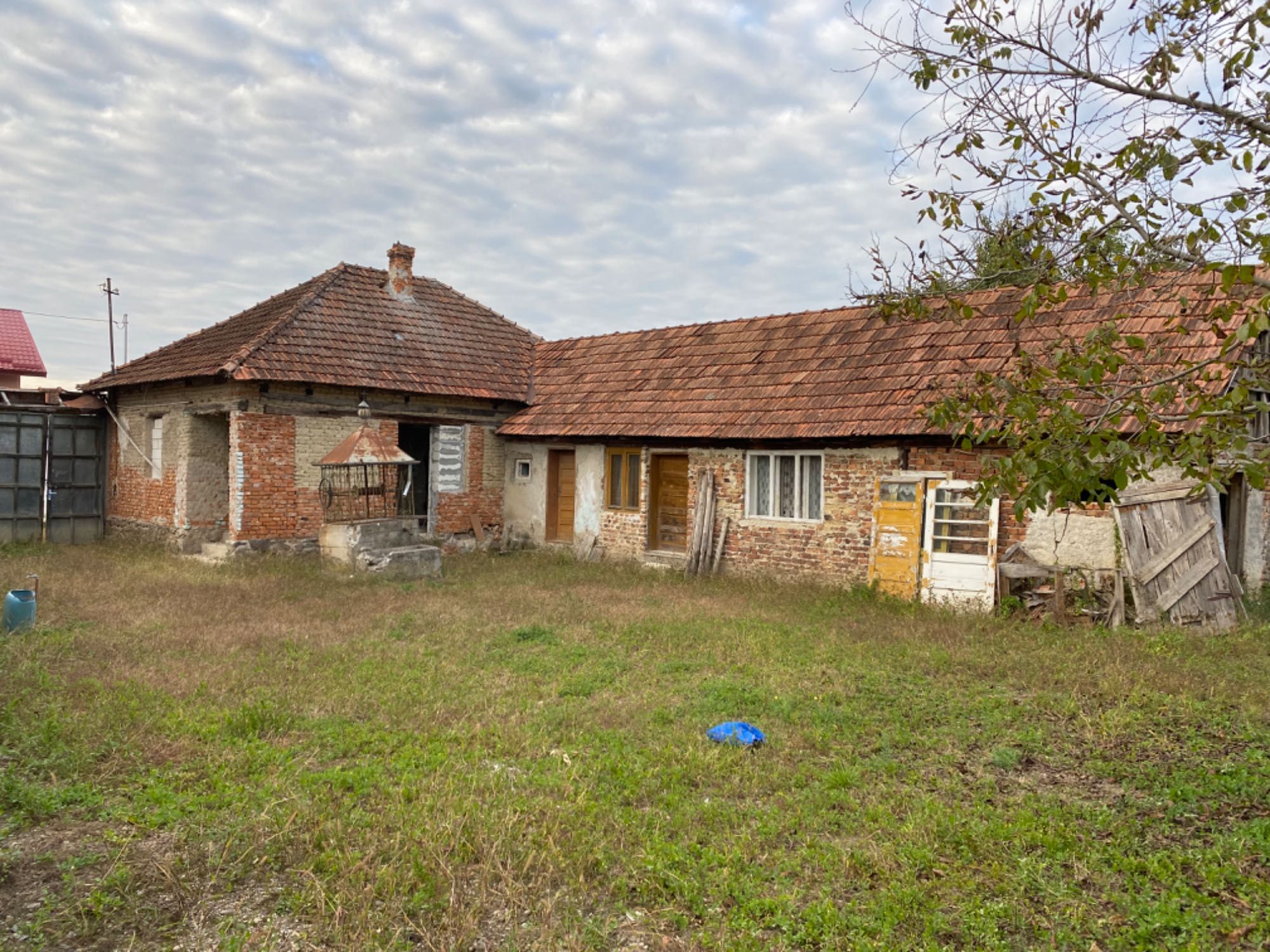 Casa de vânzare in (Hârsesti)