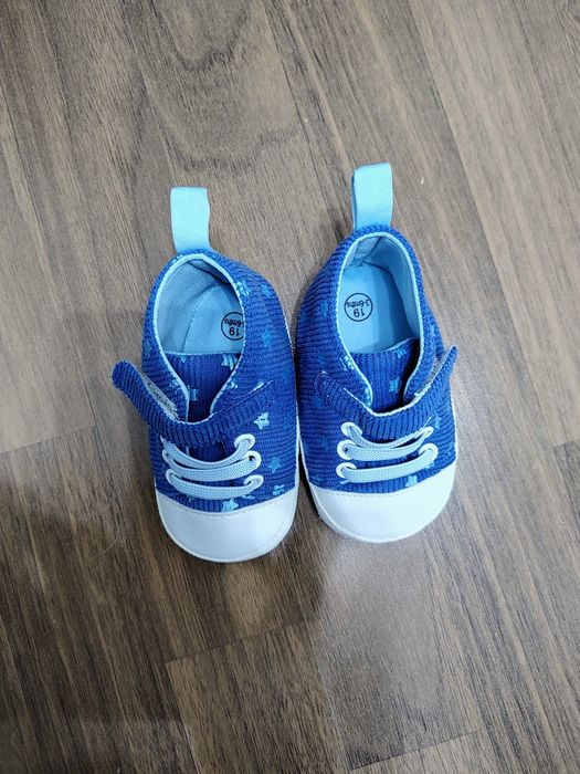 Adidași bebe super drăguți, tip Converse, Mărimea 19 (3-6 Luni)