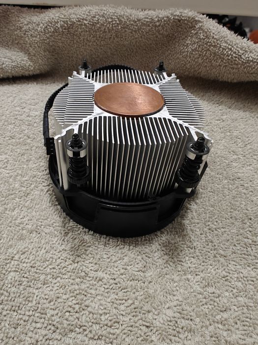 AMD Ryzen 5 1600x + оригиналното охлаждане