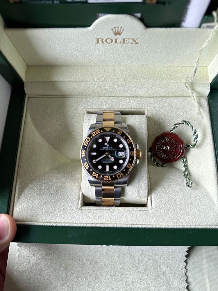 Vand Ceas Model: Rolex GMT-Master II 116713LN