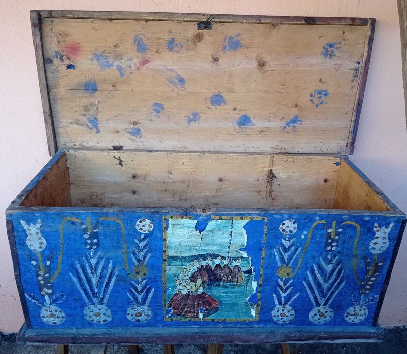 Cufar vechi/lada de zestre din lemn