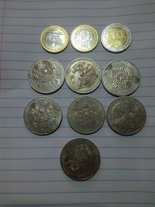 Продам монеты колекционные