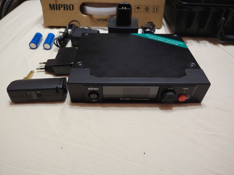 Vand wireles Mipro pentru vioara (zeta, jordan, cantini)