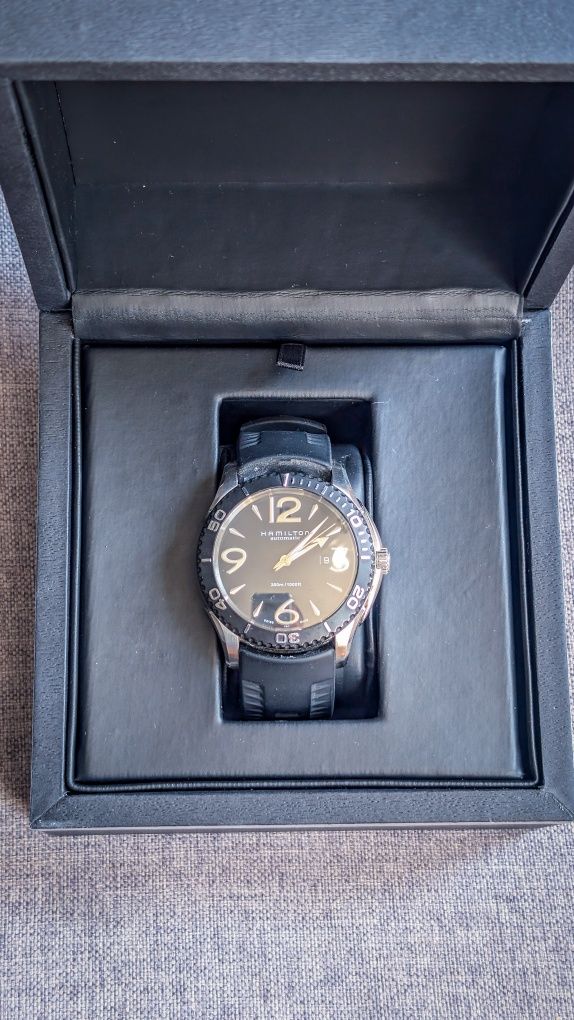 Часовник Hamilton Jazzmaster Seaview Automatic H377150