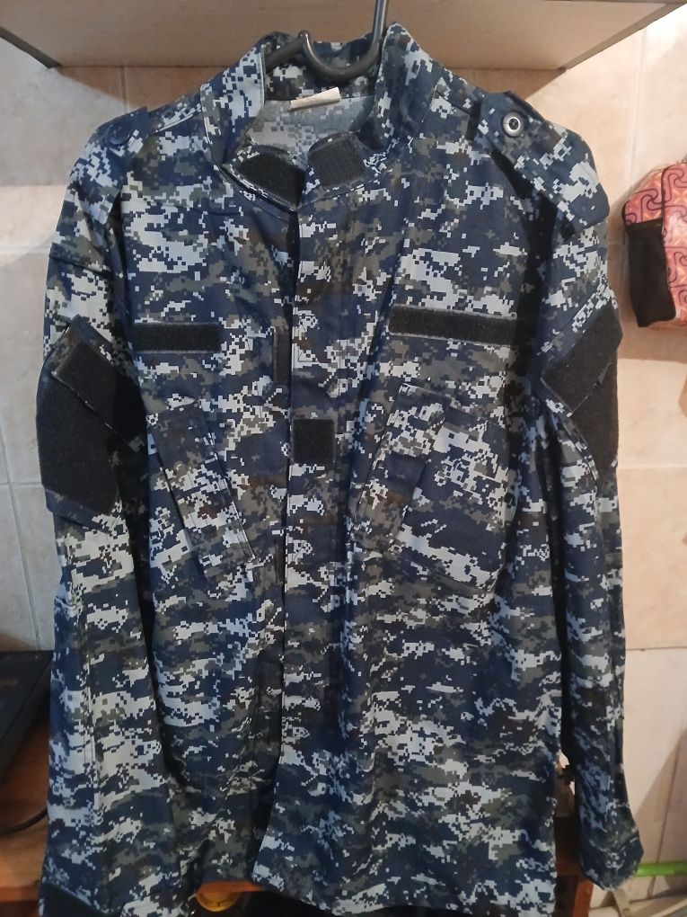 Спец одежда , военная форма,(верх и низ)