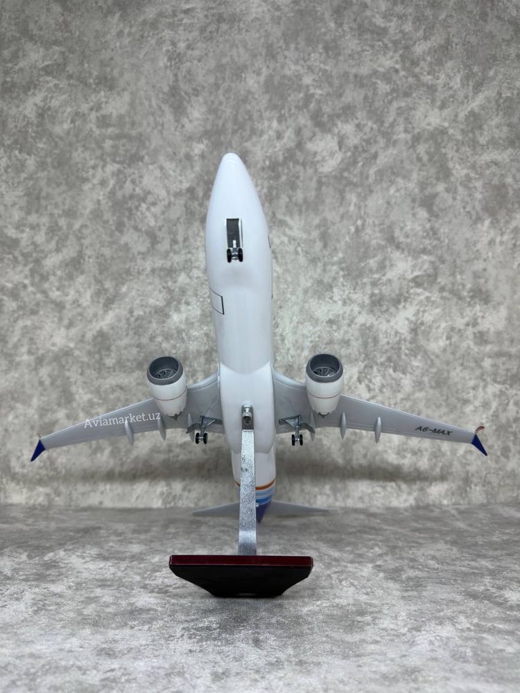 Самолет (BOEING-737 MAX FLY DUBAI) с LED подсветкой шикарный подарок