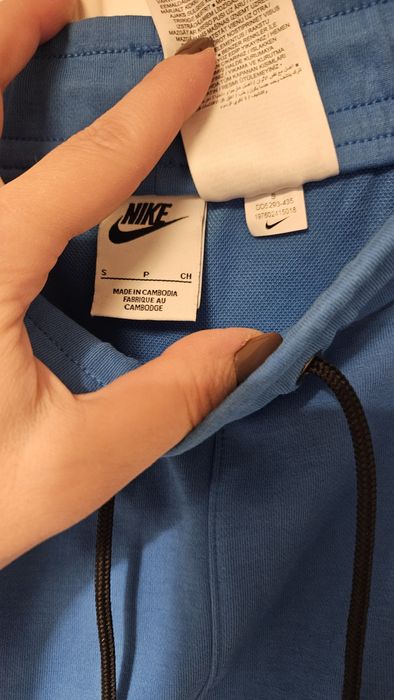 Nike tech 100% оригинално долнище, S размер