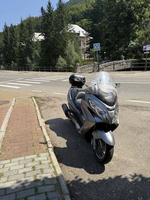 Suzuki Burgman 400