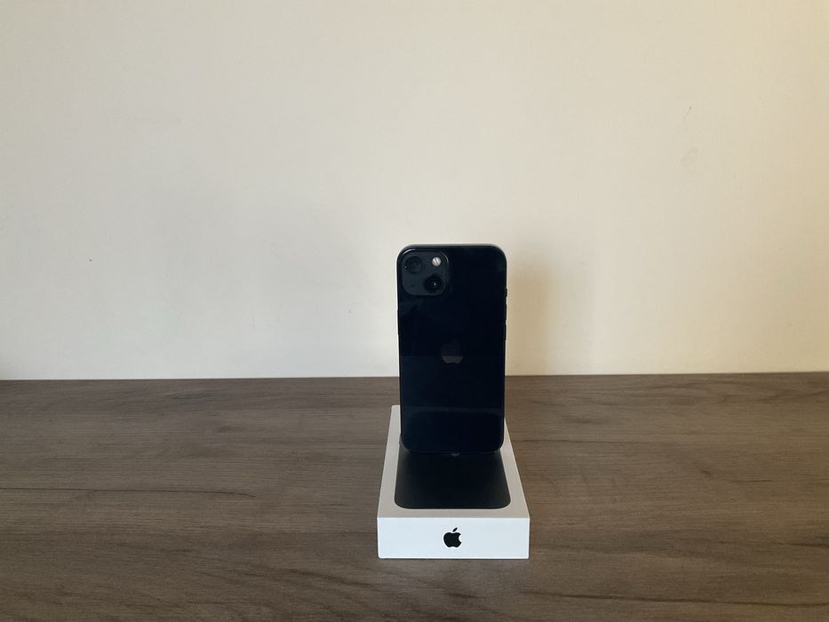 IPhone 13 128GB чист iCloud