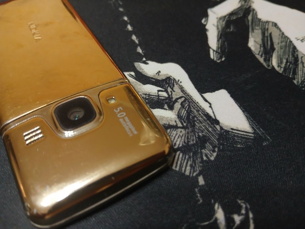 Assalom alekum telefon sotiladi Original Nokia 6700 Gold