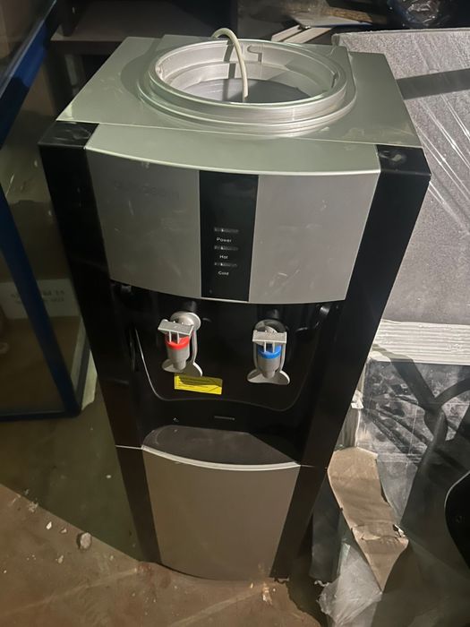 Куллер для воды в офис