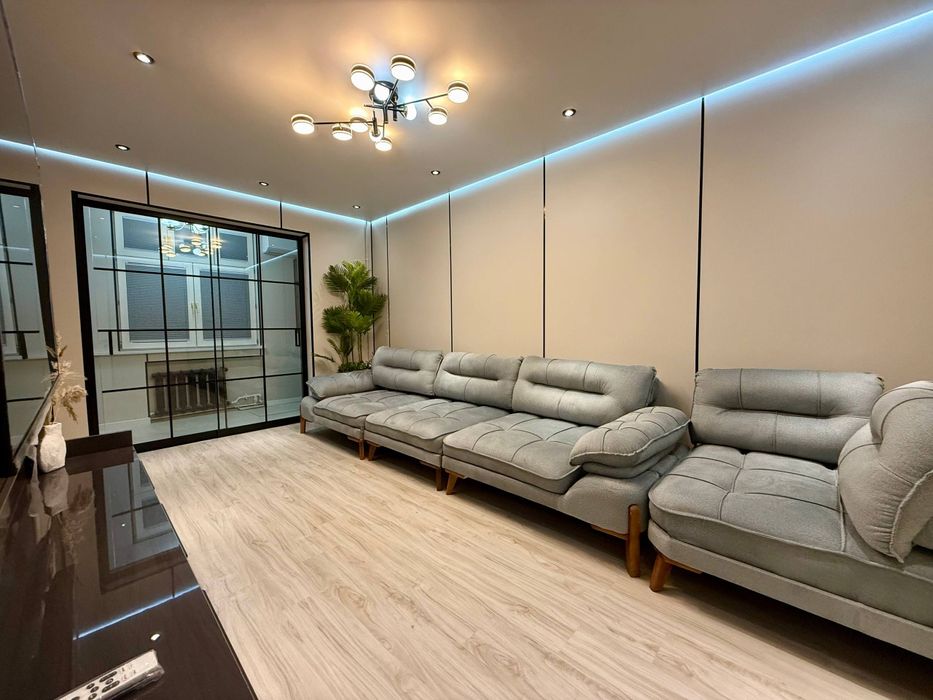 Продается 3в4/1/4 70м2 на Юнусабад-13, ор-р: МЕГА планет