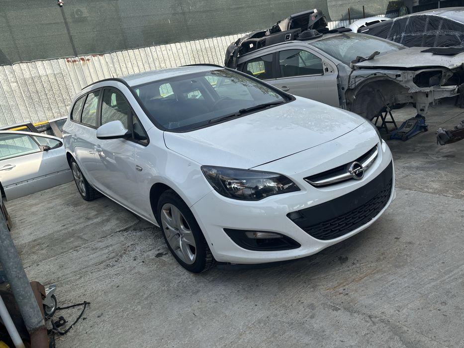 Cutie viteze  6+1 opel astra j 1.4  NET turbo benzina