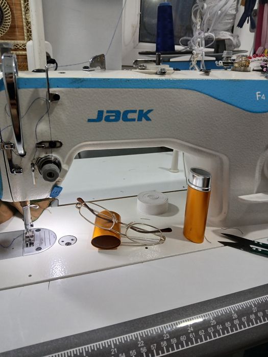 Мастер швейных машин. Тігін машинасын жөндеймін.