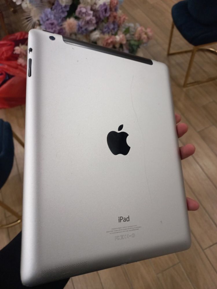 Ipad 4 32gb ishlashi yaxshi
