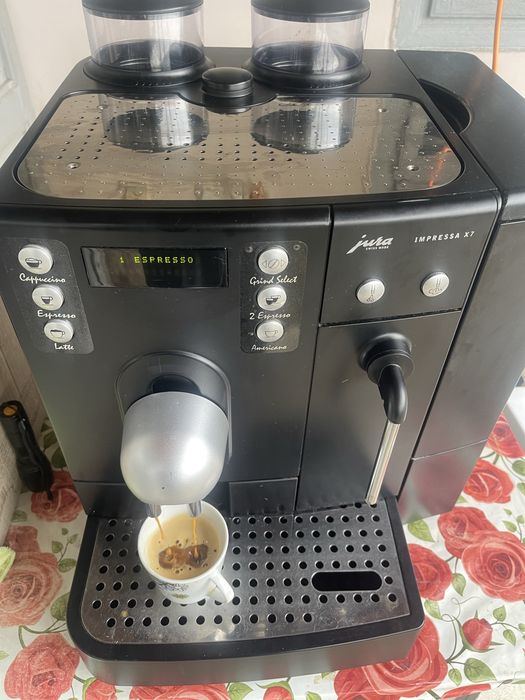 Vand expresor cafea Jura Impressa x7