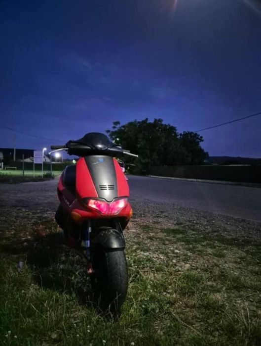 Vând scuter gilera runner 70cc full malossi