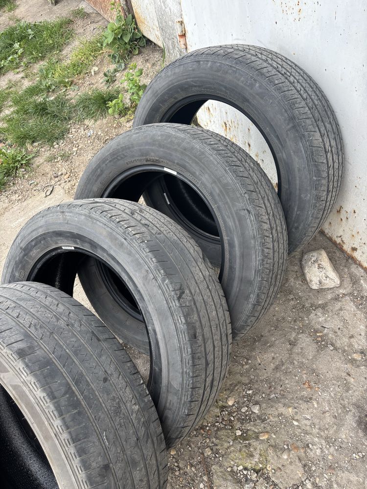 Гуми 235/60/18 Bridgestone